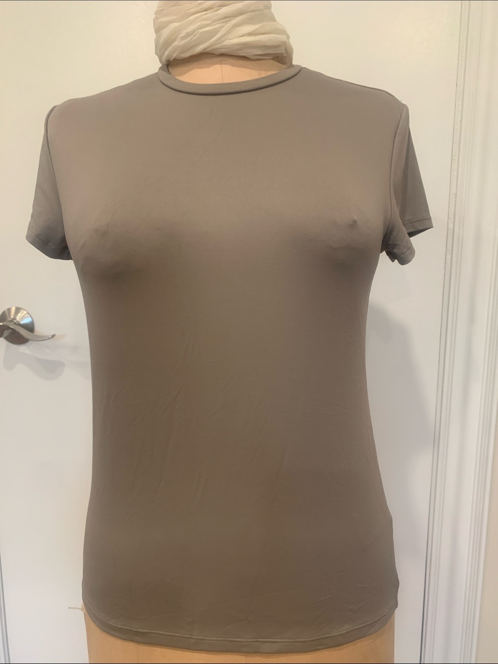 H&M Women's Short-Sleeve Tee in Taupe new with tags